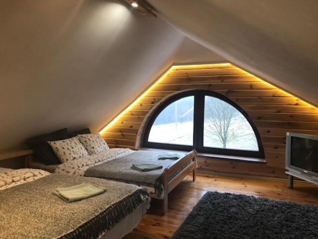 Villa Dom Grabowa Z Sauna I Podgrzewanym Basenem à Gilowice  Extérieur photo